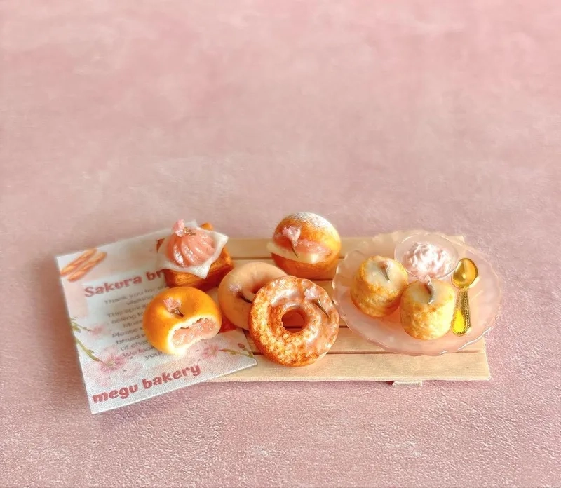 Trang trí bàn tiệc với bánh mì mini nhỏ xinh