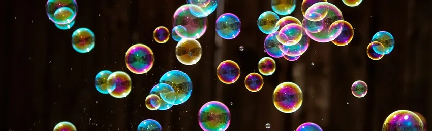 Ảnh nghệ thuật hơi ẩm với bong bóng long lanh