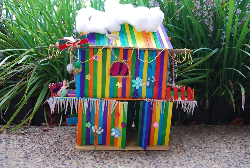 Hiện đại sang trọng với làm nhà bằng que kem hiện đại