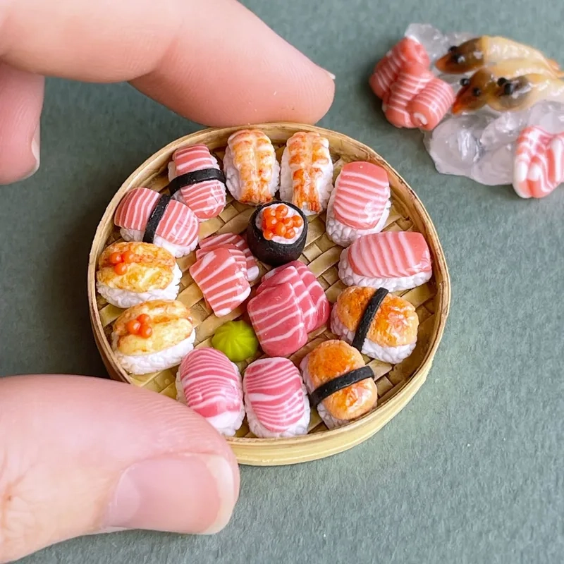 Trình bày đẹp mắt với đĩa sushi mô hình