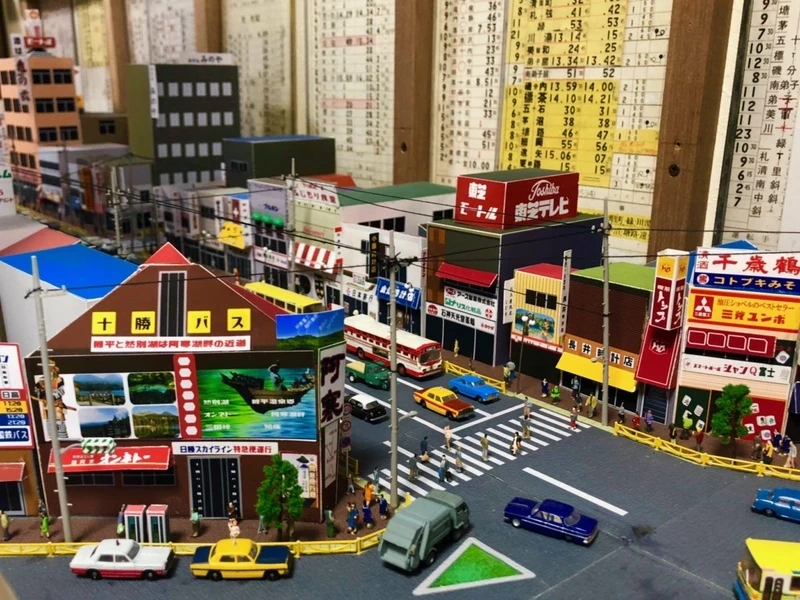 Tinh tế từng chi tiết nhựa resin mô hình đường phố Nhật Bản resin