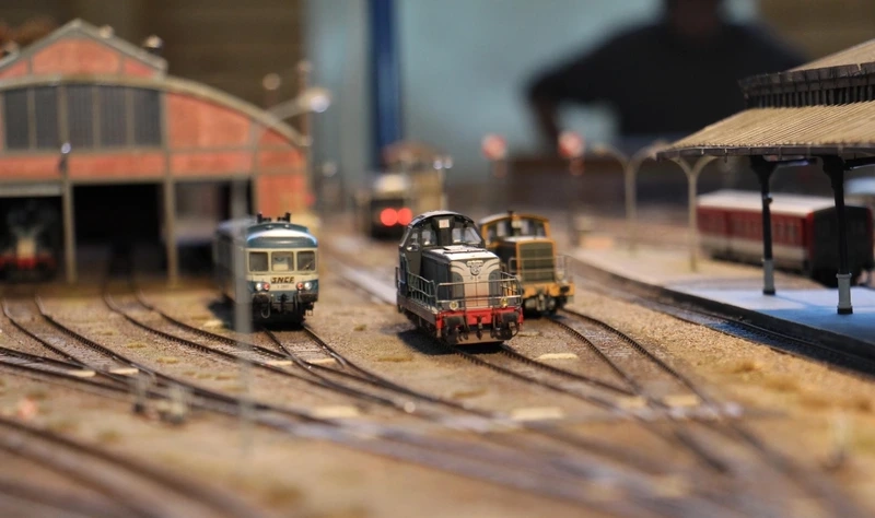 Chụp ảnh sống động mọi góc mô hình xe lửa mini chụp ảnh