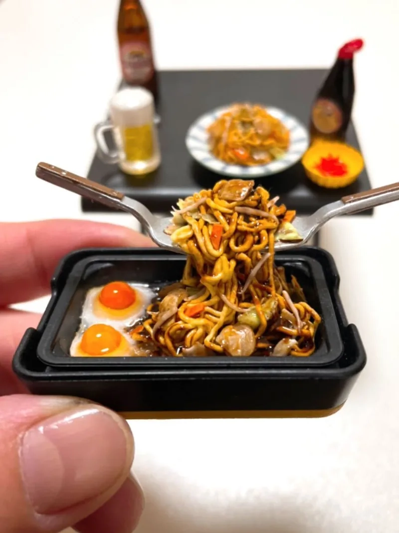 Rán trứng bằng chảo tí hon là gì?