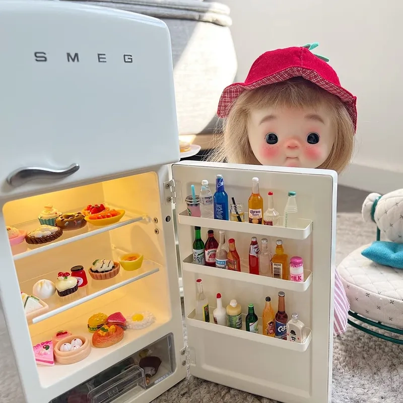 Sáng tạo không gian với tủ lạnh cho búp bê