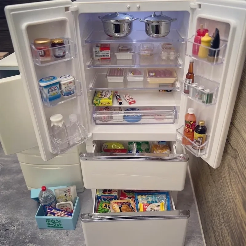 Thêm màu sắc với tủ lạnh đồ chơi mini vui nhộn