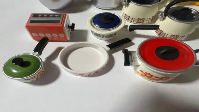 Những mẫu bộ nồi niêu tí hon xinh xắn khiến ai cũng mê