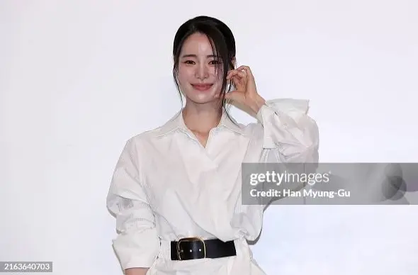 Tiểu sử chi tiết và hành trình sự nghiệp rực rỡ của diễn viên Hàn Quốc Lim Ji Yeon