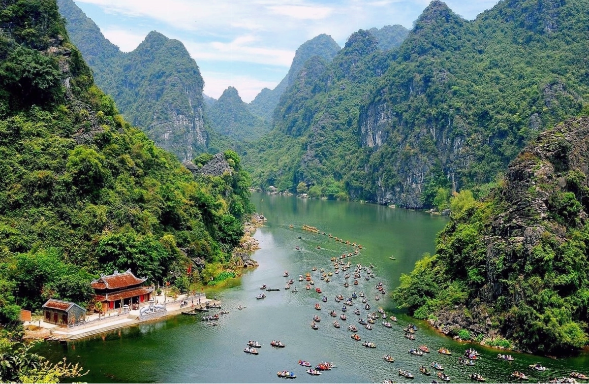 Cảnh quan sông nước kỳ ảo tại Tràng An, Ninh Bình