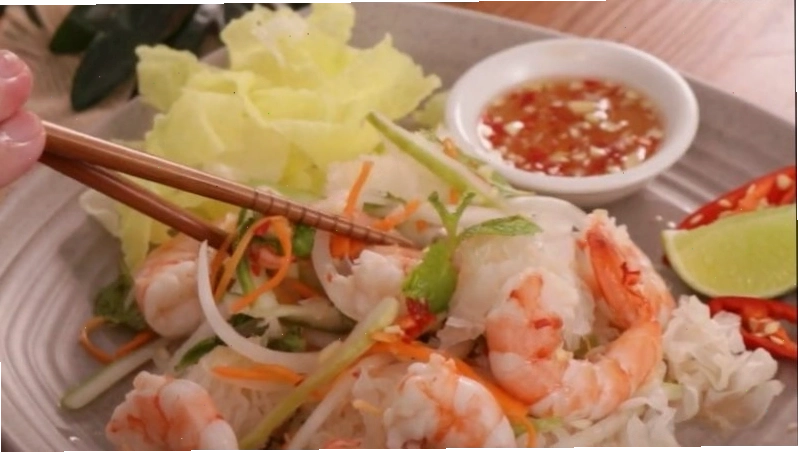 Gỏi nấm tuyết thanh mát với nước sốt chua ngọt hấp dẫn