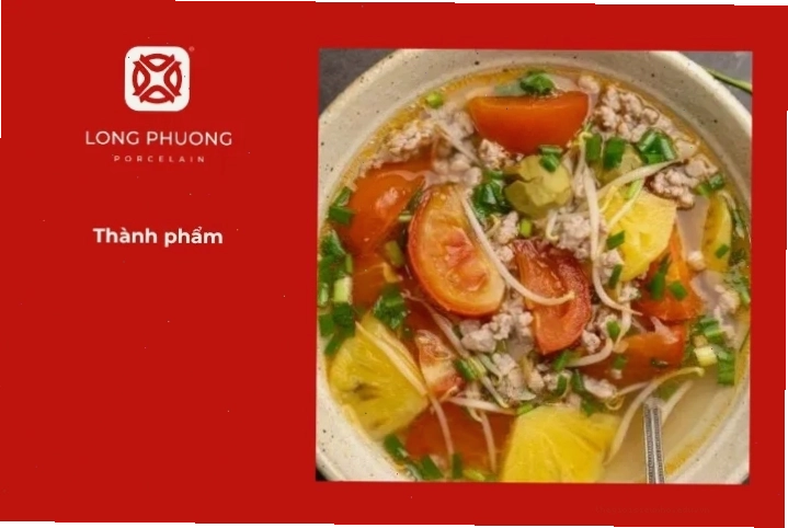 Hoàn thiện món canh chua đầu cá thu thơm ngon