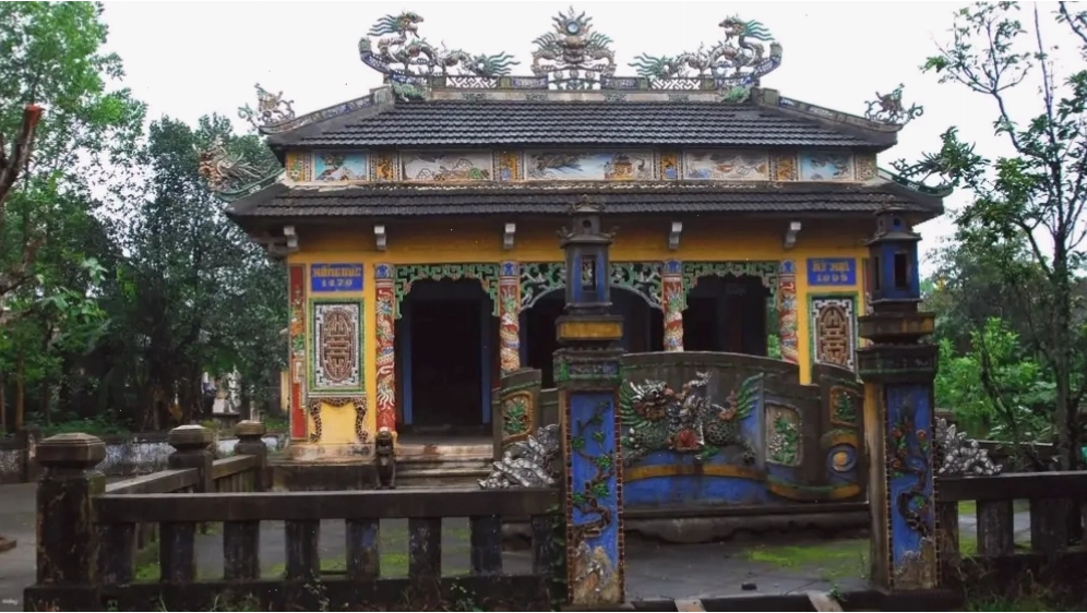 Làng cổ Phước Tích với những ngôi nhà rường cổ kính