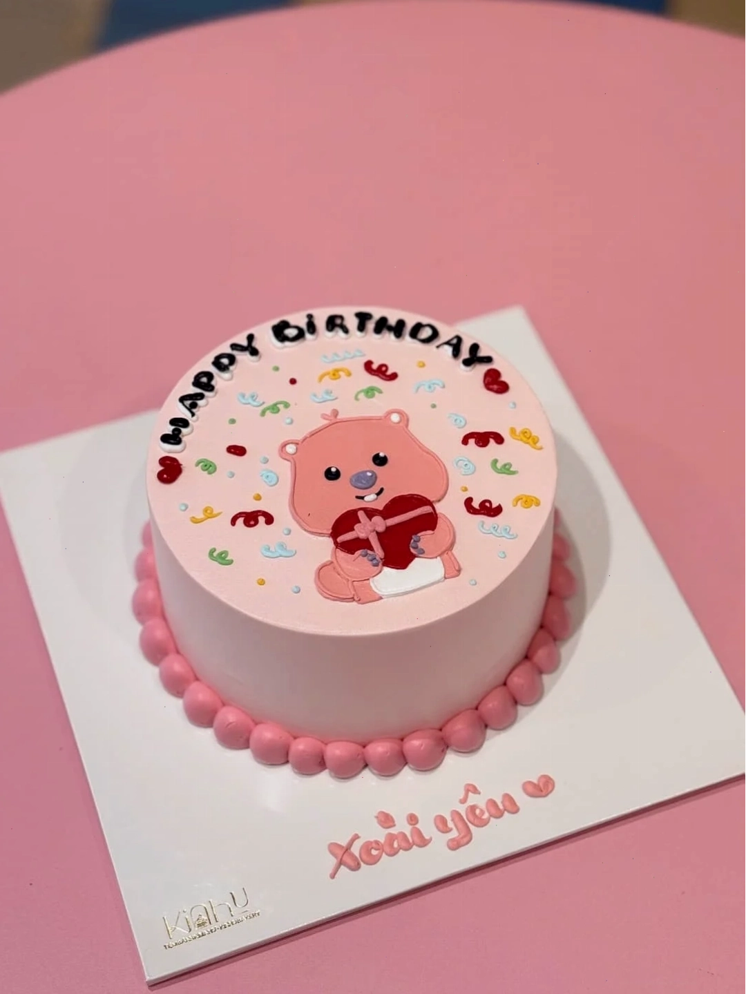 Mẫu bánh kem 2 tầng hình thỏ Loppy đáng yêu cho bé gái