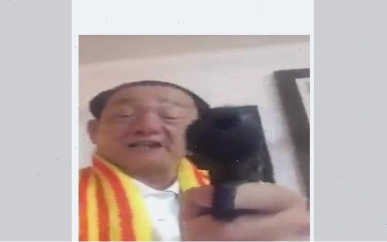 Meme gốc với nụ cười tinh quái