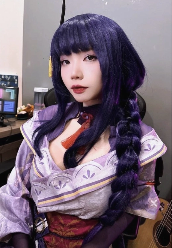 Meme "Remind" thể hiện sự liên kết giữa hai ý tưởng