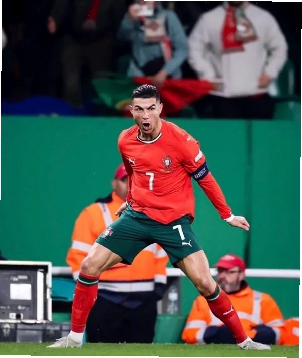 Meme Ronaldo ăn mừng bàn thắng theo phong cách độc đáo