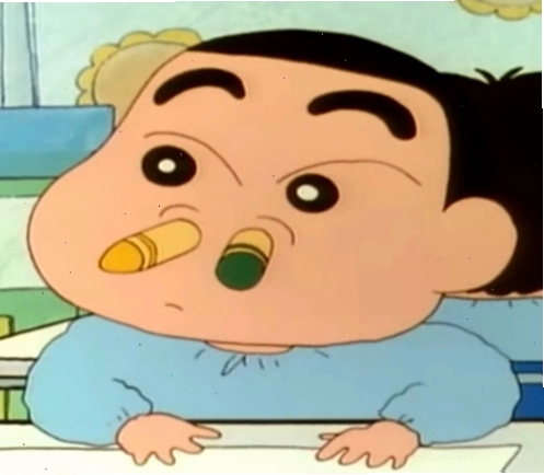 Meme Shin cậu bé bút chì với biểu cảm ngộ nghĩnh