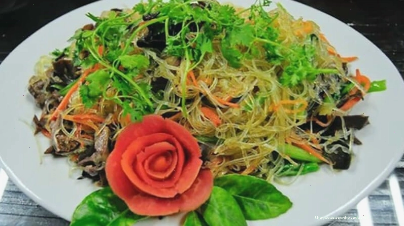 Miến Phú Hương xào lòng gà