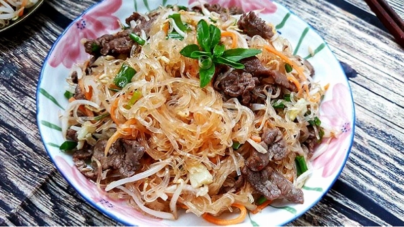 Miến Phú Hương xào thịt bò dai ngon