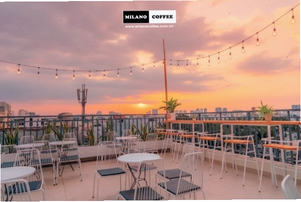 Mô hình cà phê sân vườn nhỏ trên sân thượng với view đẹp
