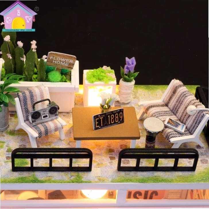Mô hình nhà mini được trang trí tỉ mỉ, sống động