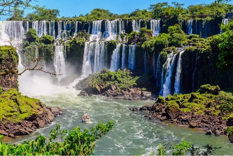 Sức mạnh hùng vĩ của Thác Iguazu