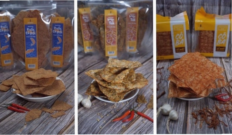 Thưởng thức hến xào cùng bánh tráng nướng