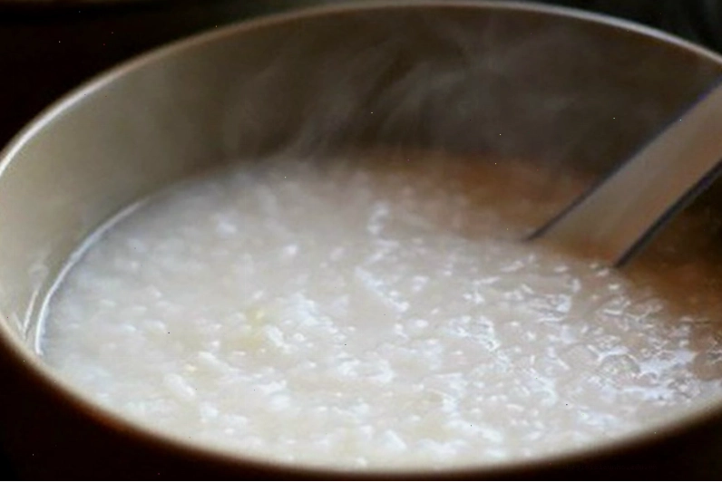 Thưởng thức món cháo lươn Nghệ An dân dã