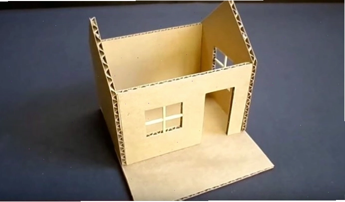 Trang trí mặt tiền ngôi nhà mô hình bằng giấy carton