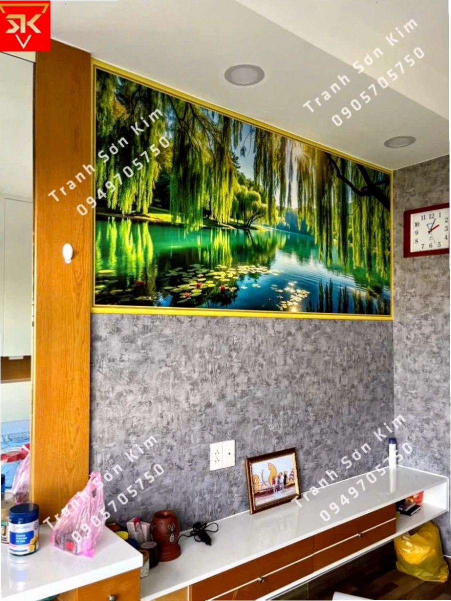 Tranh phong cảnh đồi núi mờ ảo trong sương sớm