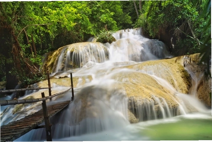 Vẻ đẹp hoang sơ của Thác Hiêu Pù Luông