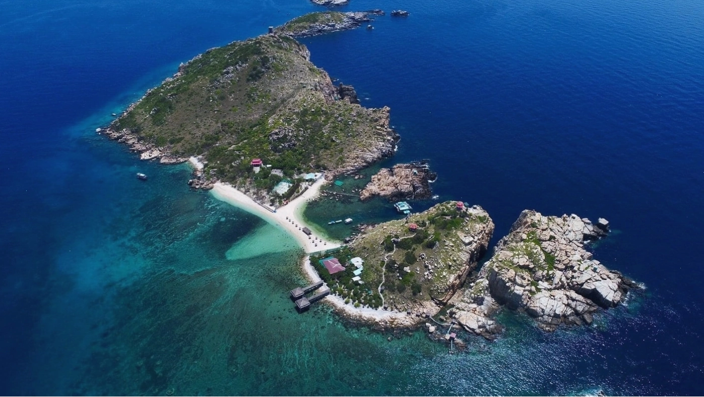 Vẻ đẹp hùng vĩ của Đảo Yến Nha Trang
