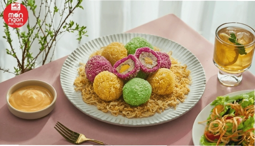 Xôi viên chiên nhân thập cẩm món ăn vặt hấp dẫn