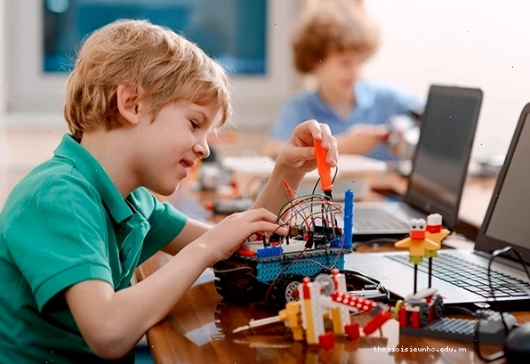 So sánh sự khác biệt giữa các mô hình giáo dục hiện đại
