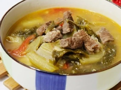 Bí quyết nấu canh dưa chua thịt bò thơm ngon chuẩn vị